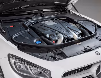 Sob o capô Mercedes-Benz S 500 Cabriolet AMG Line [Worldwide] (A217) '2015–17
