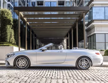 Mercedes-Benz S 560 Cabriolet AMG Line [UK-spec] (A217) '2018–21