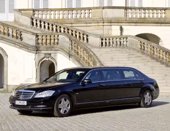 Mercedes-Benz S 600 Guard Pullman (W221) '2010–13