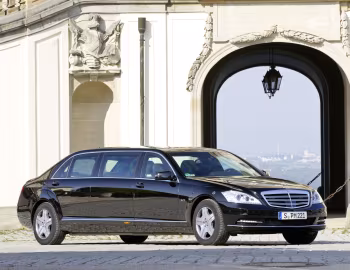 Mercedes-Benz S 600 Guard Pullman (W221) '2010–13