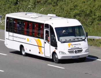Mercedes-Benz Vario O 815 D Sitcar Beluga [UK-spec] (C33F) '07.2002–04.2005