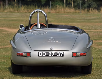 Mercedes-Benz 300 SLS Recreation by Kienle Automobiltechnik (W198 II)
