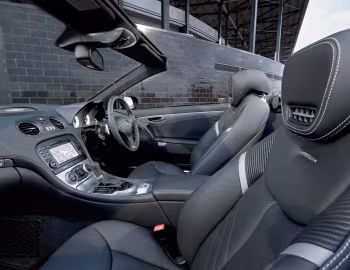 Interior Mercedes-Benz SL 350 Night Edition [UK-spec] (R230) '2010–11