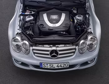 Bajo el capó Mercedes-Benz SL 500 (R230) '2005–08