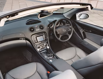 Interior Mercedes-Benz SL 500 [UK-spec] (R230) '2001–05