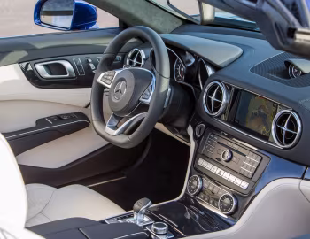 Interior 2017–20 Mercedes-Benz SL 550 [North America] (R231) '2016–20
