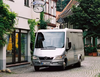 Mercedes-Benz Sprinter 616 CDI Low-Floor Bus (Br.905) '08.2002–05.2006