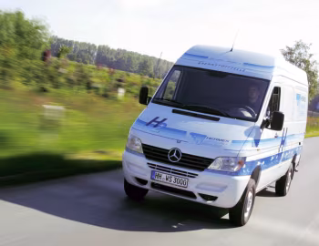 Mercedes-Benz Sprinter Fuel Cell Drive System Concept '2001
