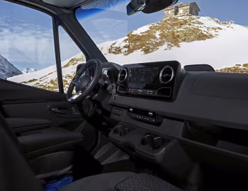 Interior Mercedes-Benz Sprinter 313 CDI 4×4 Panel Van [Worldwide] '2023–pr.