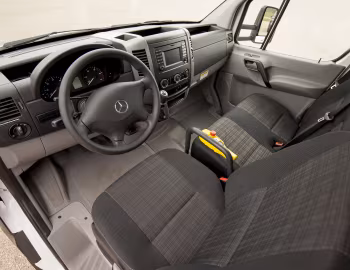 Panel frontal 2015–18 Mercedes-Benz Sprinter 3500 Dropside [North America] '2014–18