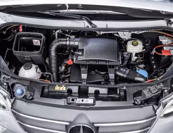 Bajo el capó Mercedes-Benz Sprinter City 75 '2018–pr.