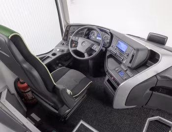Panel frontal Mercedes-Benz Tourismo M/2 RHD '2017–pr.
