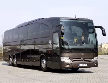 Mercedes-Benz Travego M 16 RHD (O 580) '2009–11