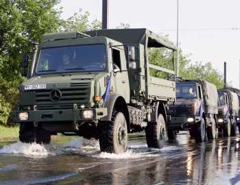 Mercedes-Benz Unimog U 5000 (Br.437.4) '2002–13