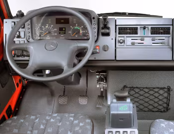 Panel frontal Mercedes-Benz Unimog U 4000 Feuerwehr (Br.437.4) '2002–13