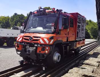 Mercedes-Benz Unimog U423 Doppelkabine Road-Railer '2018–pr.