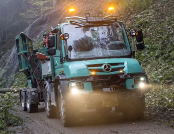 Mercedes-Benz Unimog U430 mit Pritsche und Palfinger Epsilon-Ladekran C60F [Germany] '2015–pr.