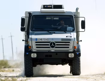 Mercedes-Benz Unimog U 5000 (Br.437.4) '2002–13