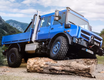 Mercedes-Benz Unimog U 4023 Pritschenwagen mit Doppelkabine von Hellgeth '2018–????