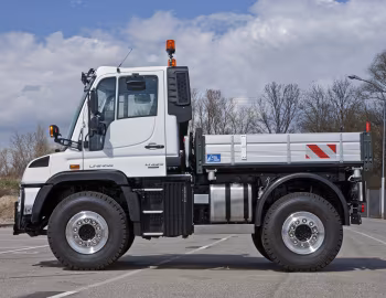 Mercedes-Benz Unimog U 423 '2013–pr.