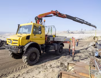 Mercedes-Benz Unimog U 5023 mit Pritsche und Palfinger-Ladekran PK 18502-SH [Germany] (Br.437.4) '2015–pr.