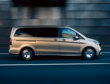 Mercedes-Benz V 220 d Exclusive long Platinum Suite [Japan] (Br.447) '2024–pr.