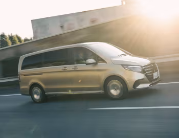 Mercedes-Benz V 220 d Exclusive long Platinum Suite [Japan] (Br.447) '2024–pr.