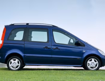 Mercedes-Benz Vaneo Ambiente [UK-spec] (Br.414) '2001–05