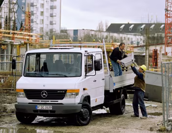 Mercedes-Benz Vario 814 D Pritschenwagen mit Doppelkabine (Br.670) '09.1996–2013