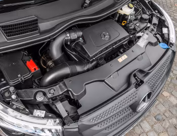 Bajo el capó Mercedes-Benz Vito 114 CDI Tourer Pro (Br.447) '2014–20