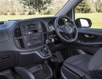 Interior Mercedes-Benz Vito 114 CDI Tourer Pro [UK-spec] (Br.447) '2015–20