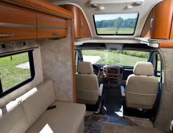 Interior 2012–14 Winnebago View Profile (Br.906) '2011–14