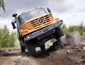 Mercedes-Benz Zetros 1833 AK Carnehl Dreiseiten-Kipper '2008–pr.
