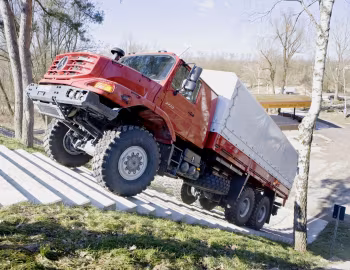 Mercedes-Benz Zetros 2733 A Pritschenwagen '2008–pr.