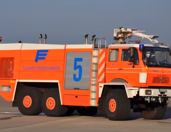 Mercedes-Benz 3250 AF Flugfeldlöschfahrzeug Ziegler FLF 60/88-12 (NG) '1989