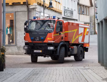 Mercedes-Benz Unimog U 20 Tanklöschfahrzeug Ziegler TLF 10 '2009–13