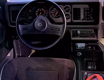 Передня панель 1985 Mercury Capri GS (79 61D)