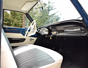 Interior 1961 Mercury Comet 4-door Sedan (54A)