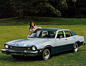 1973 Mercury Comet Custom Sedan (30) '1972–73