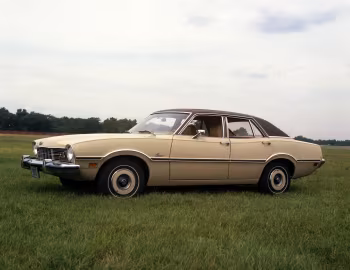 1973 Mercury Comet Custom Sedan (30) '1972–73