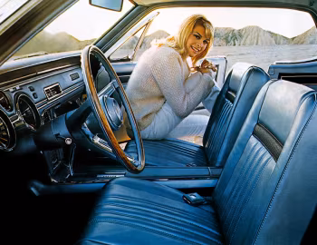 Interior 1967 Mercury Cougar (91)
