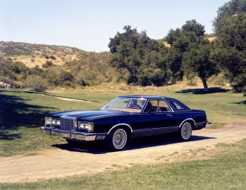 1977 Mercury Cougar XR-7 (93 65L)