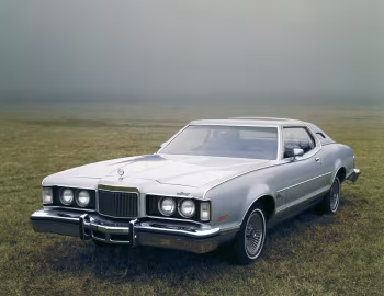 1976 Mercury Cougar XR-7 (93 65F) '1975–76
