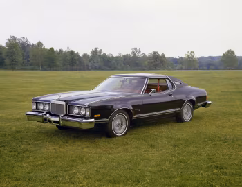 1976 Mercury Cougar XR-7 (93 65F) '1975–76