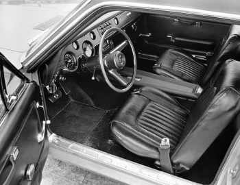 Інтер'єр 1967 Mercury Cougar XR-7 GT
