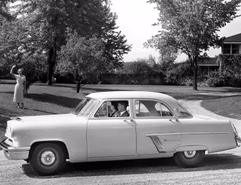 1952 Mercury Custom 4-door Sedan (73B)