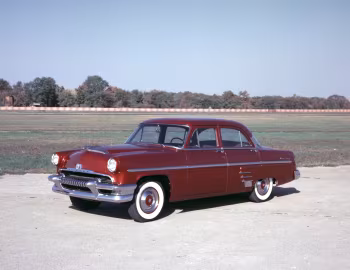 1954 Mercury Custom 4-door Sedan (73B)
