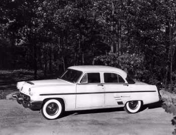 1953 Mercury Custom 4-door Sedan (73B)