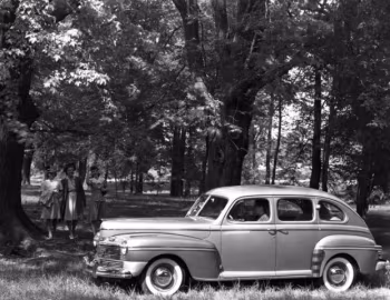 1942 Mercury Eight Town Sedan (29A 73)