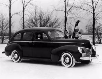 1940 Mercury Eight Town Sedan (09A 73)